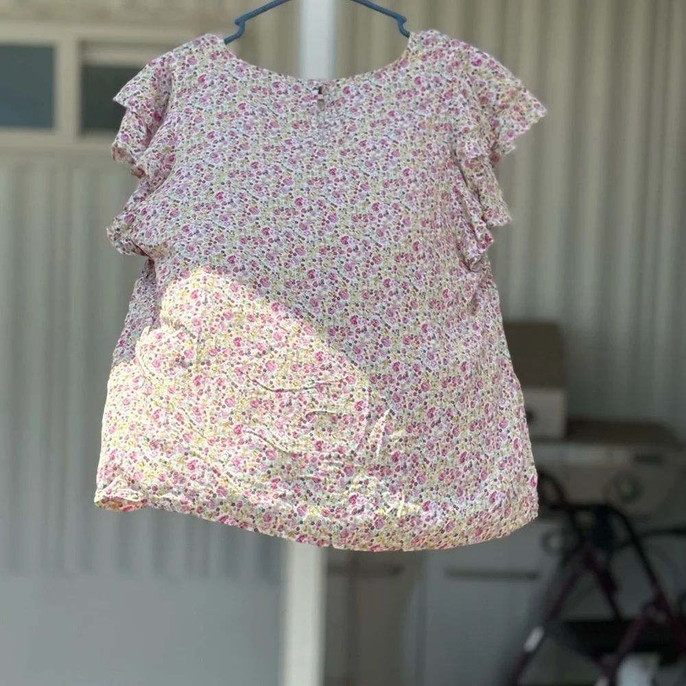 Floral Ruffle Sleeve Blouse - Picture 8 of 9